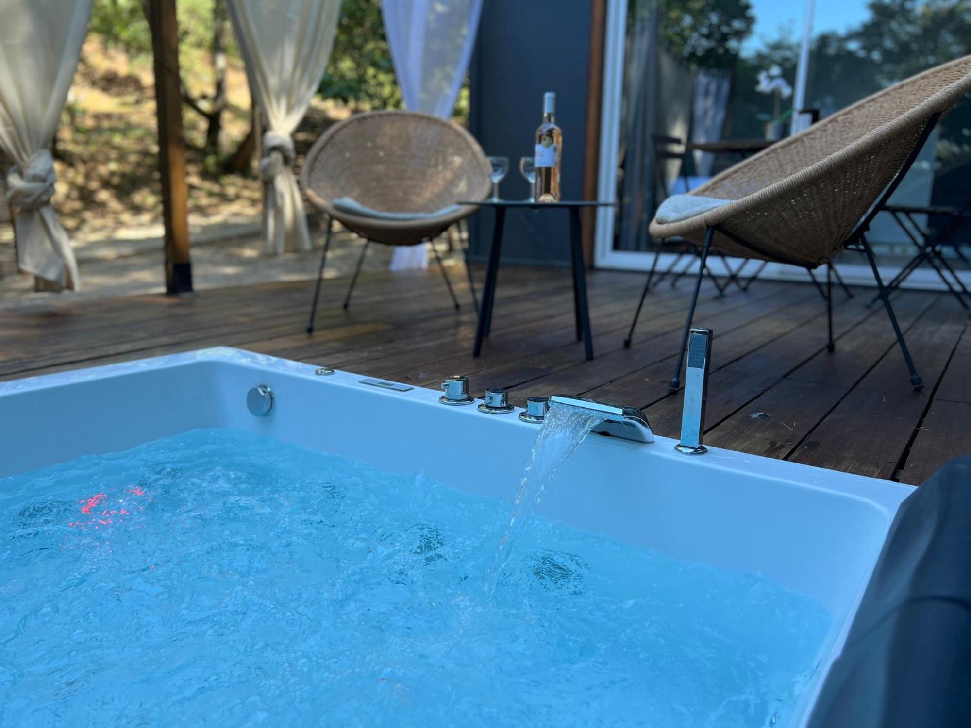 Superbe Cabane Jacuzzi Jardin Clim Wifi Parking เมย์เฮย ภายนอก รูปภาพ
